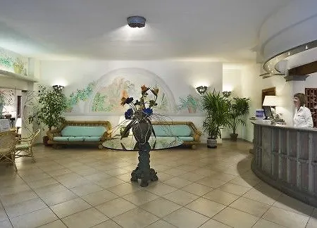 Hotel Cala Di Falco 4*