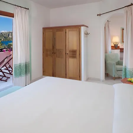 Cala Di Falco 4*