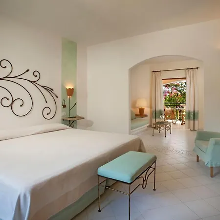 Cala Di Falco Hotel 4*