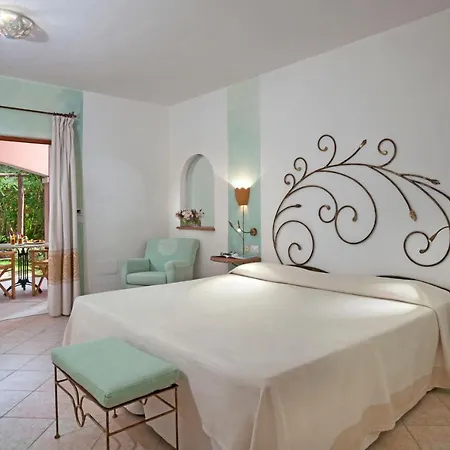 Cala Di Falco Hotel