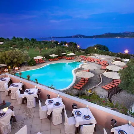 Hotel Cala Di Falco 4*