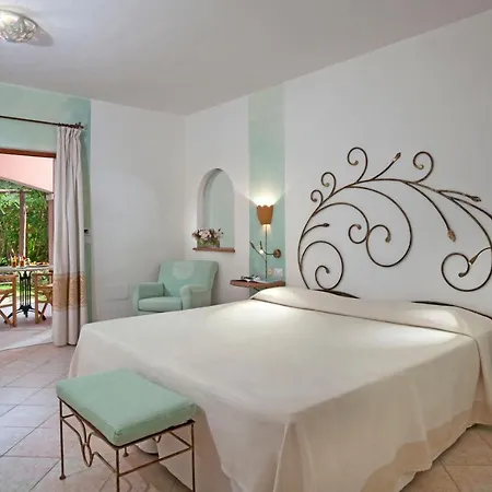 Cala Di Falco Hotel