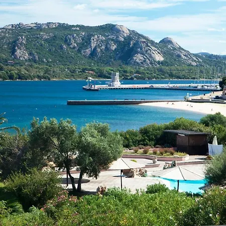 Cala Di Falco 4*